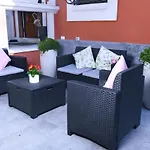 La Villa Bed & Breakfast